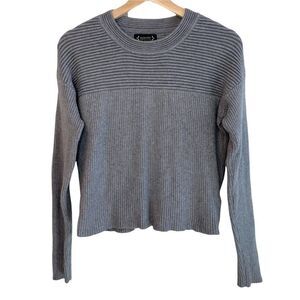 Nanette Lepore Viscose Blend Ribbed Grey Sweater